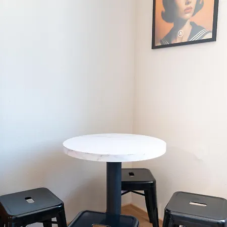 Velotique Angelika - Self-check-in Hard