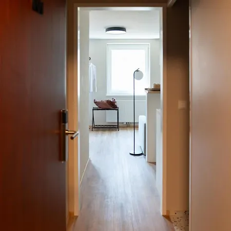 Velotique Angelika - Self-check-in Hotel *