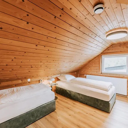 Velotique Angelika - Self-check-in * Hard