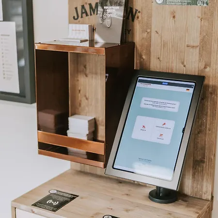 Hotel Velotique Angelika - Self-check-in Hard